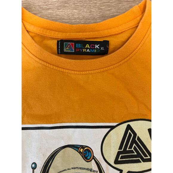 Black Pyramid T-Shirt Youth XL Orange Technology Robot Astronaut Streetwear - Picture 4 of 10